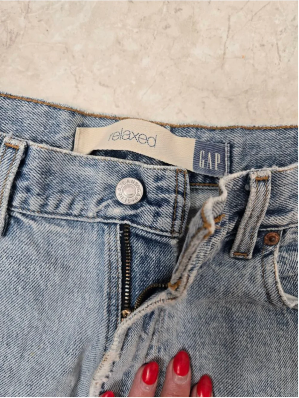 Womens Gap jean shorts relaxed fit w36 L32